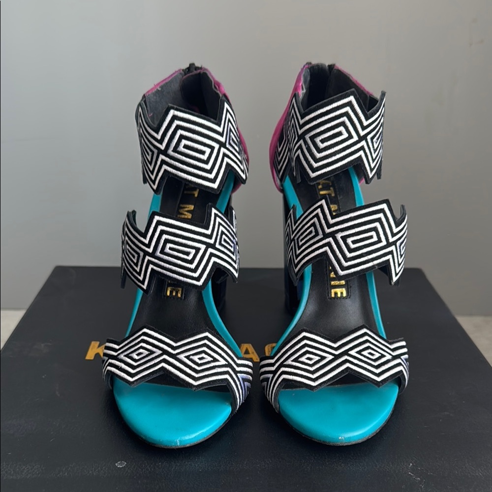 Black and Blue Geometric Heels with Modern Design